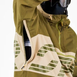 Spyder Mens All Out - Dark Olive -SnowPeak Gear M 211066 306 DETAIL3 1024x db064015 52ca 41e5 96c1 fc3098051d05